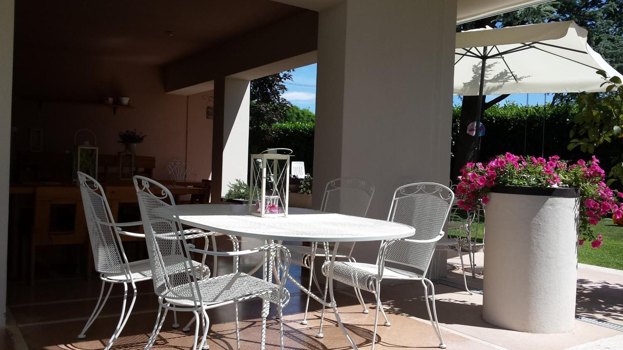 B&B Villa Bianca Sona Exterior photo