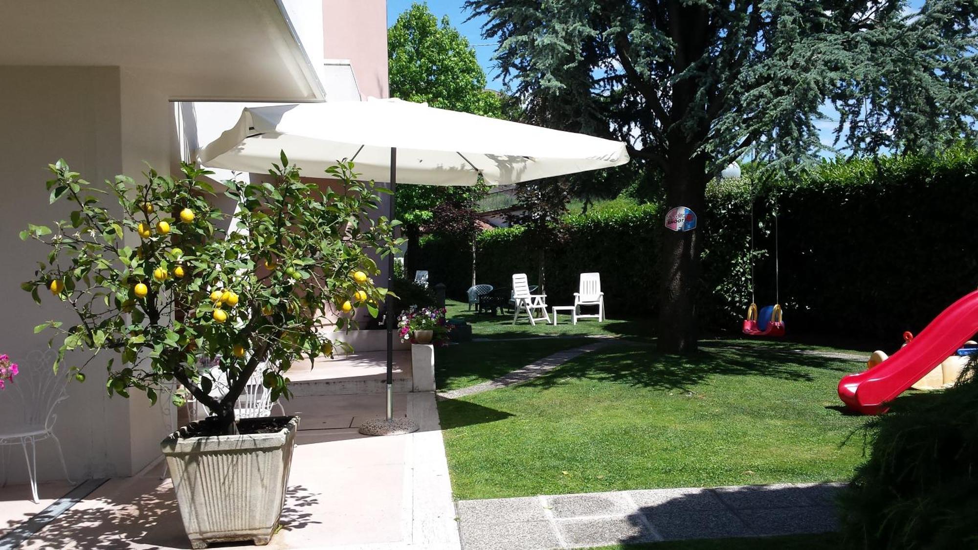 B&B Villa Bianca Sona Exterior photo
